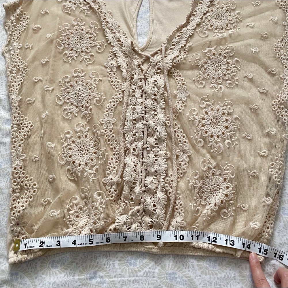 Gimmicks by BKE lace-up mesh embroidered top, cream - Picture 6 of 10